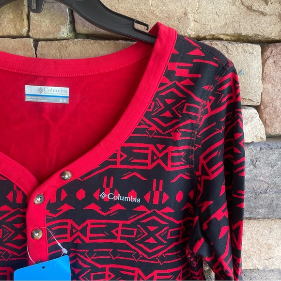 Columbia red black Holly Hideaway long sleeve top NWT - Picture 2 of 12